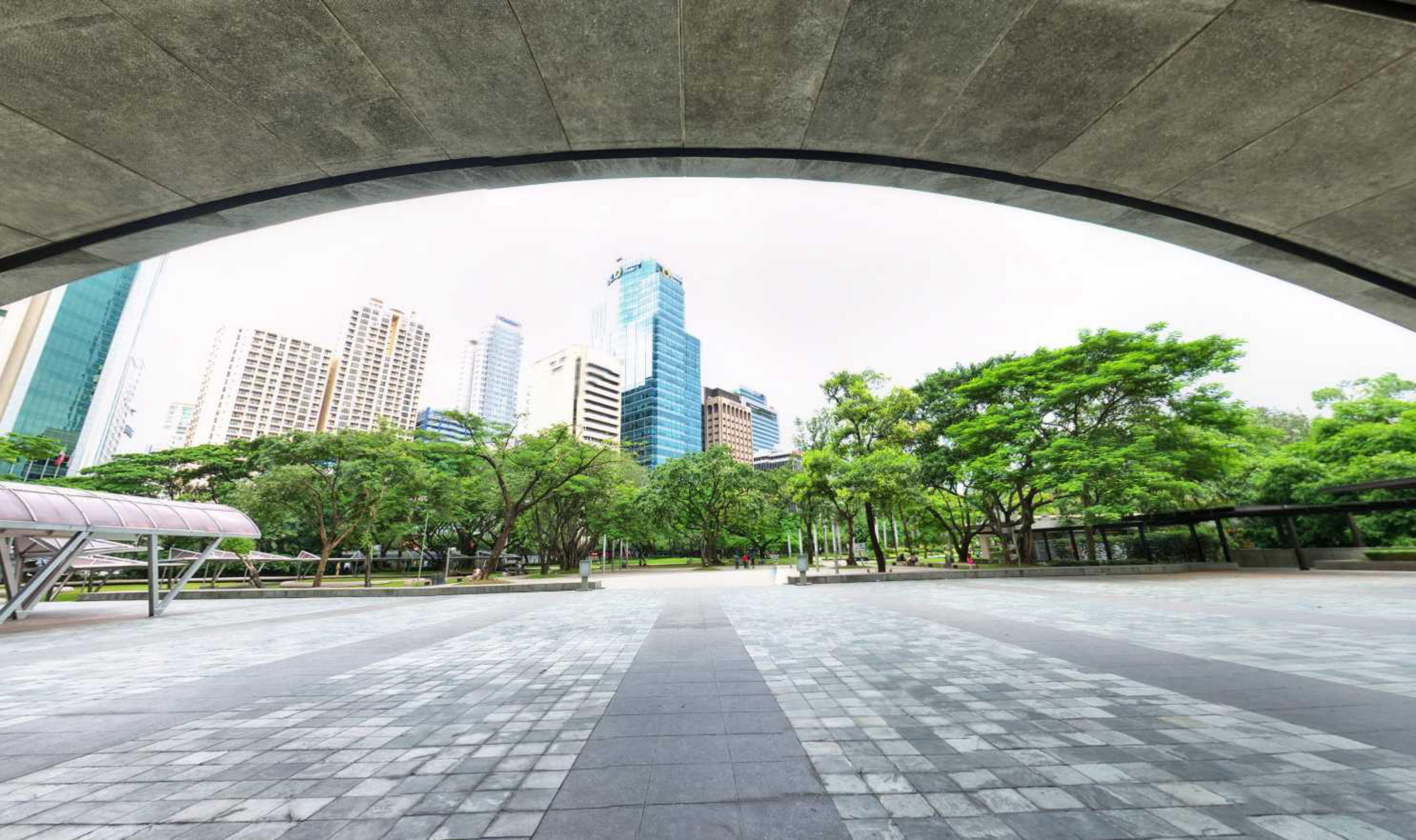 Ayala Triangle Gardens, Manila, Philippines virtual tour preview