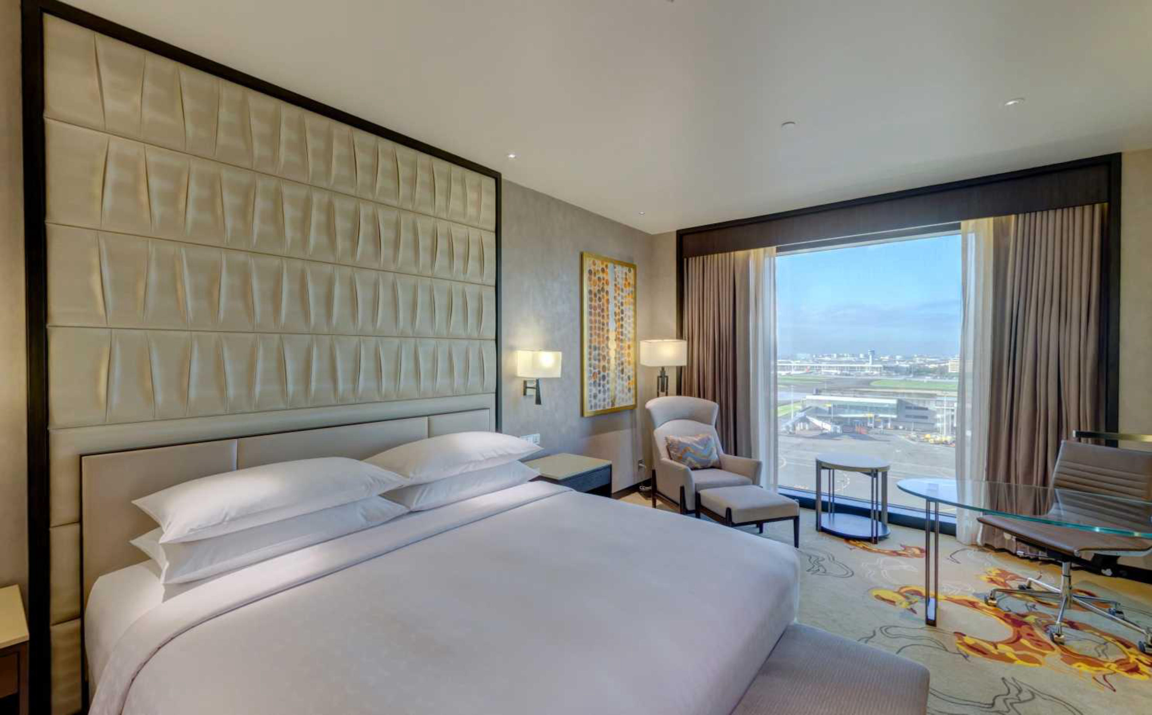 Sheraton Manila Hotel, Manila, Philippines virtual tour preview