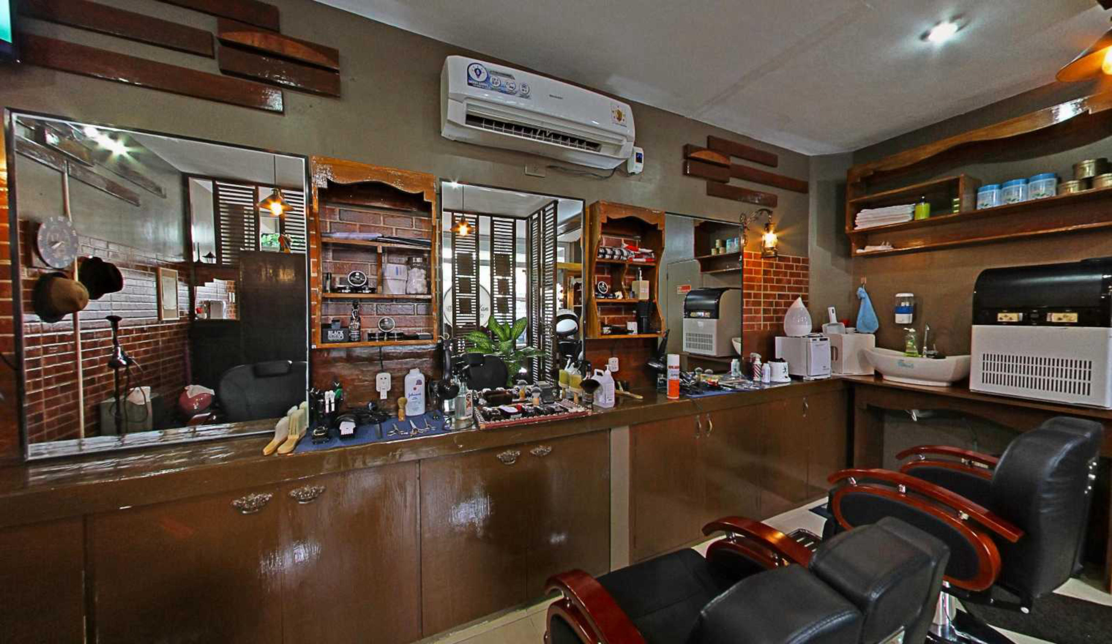 Talas Man Manileño Barbershop, Manila, Philippines virtual tour preview