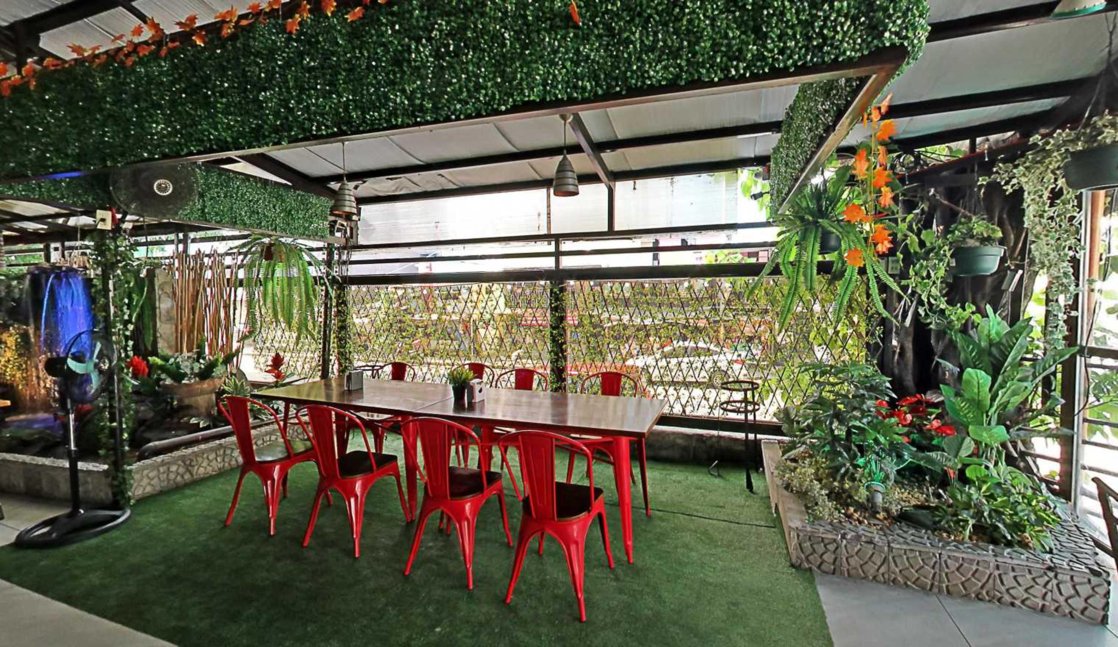 Flight 88 Restaurant and Grill, Manila, Philippines virtual tour preview