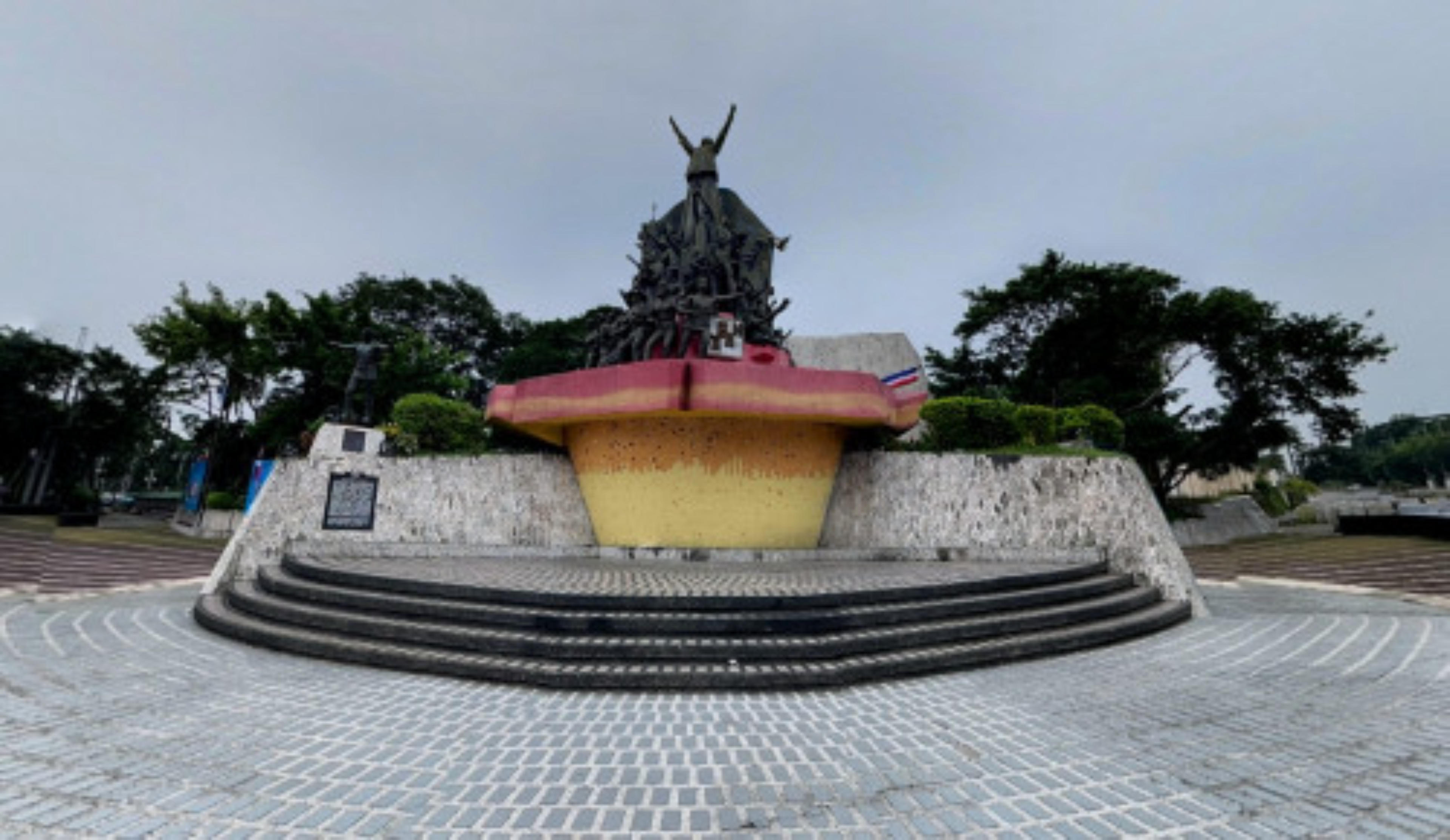 EDSA People Power Monument and Historical Marker, Manila, Philippines virtual tour preview